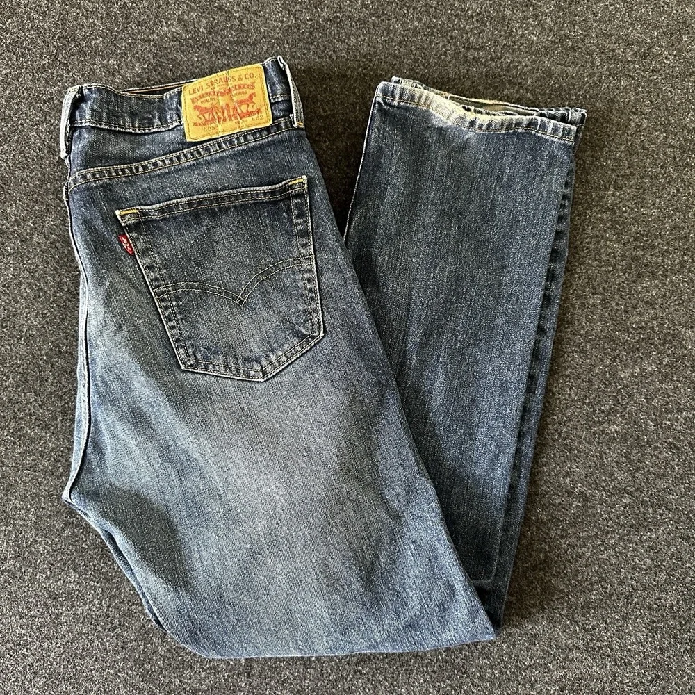 Levi's‎ 505 Jeans Size W34 L32 Mens Straight Leg Reg Fit Medium Wash Blue Denim